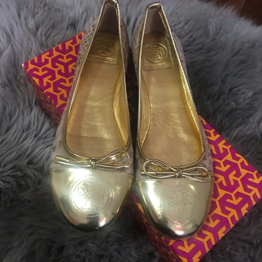 Tory Burch flats!!